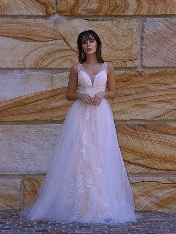Vestidos de novia de corte A/princesa con apliques de encaje, escote en V, sin mangas y cola larga