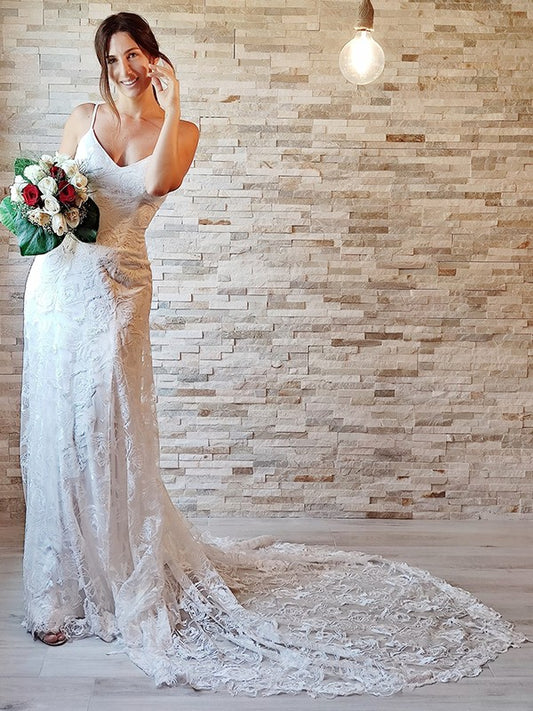 Sheath/Column Lace Applique Spaghetti Straps Sleeveless Court Train Wedding Dresses