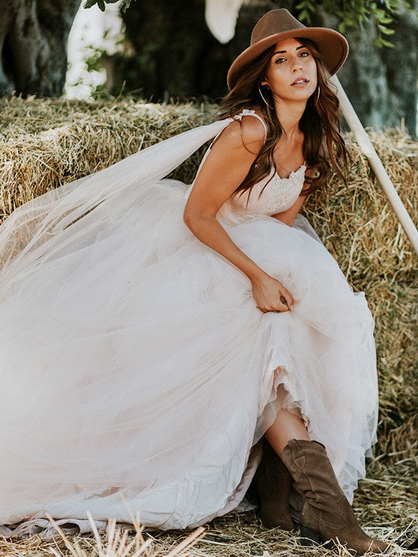 Vestidos de novia de corte A/princesa, de tul, con volantes, tirantes finos, sin mangas y cola larga