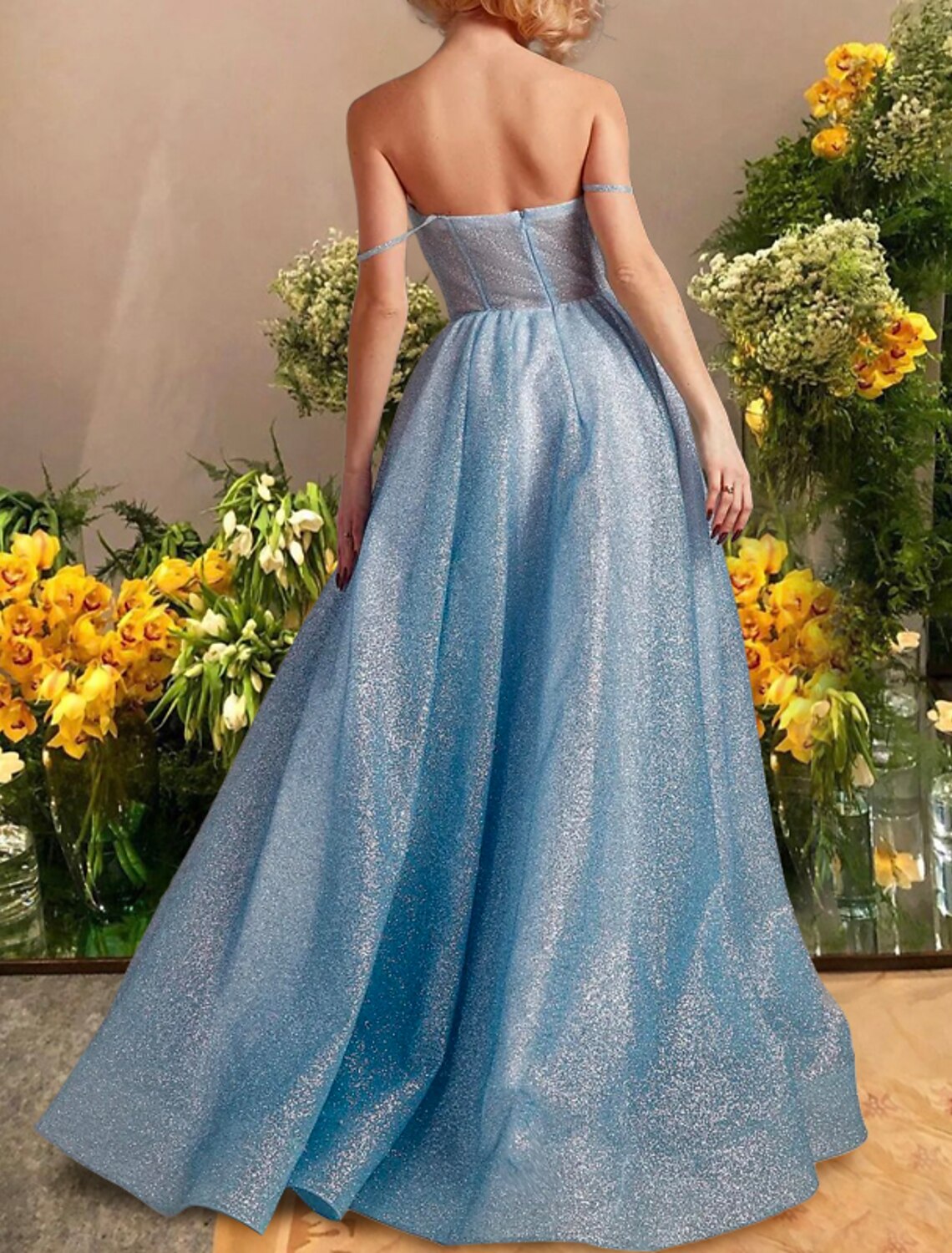 Vestidos de fiesta de corte A, brillantes y con brillo, para graduación, de gala, de etiqueta, hasta el suelo, sin mangas, escote corazón, tul con purpurina, pliegues y abertura.