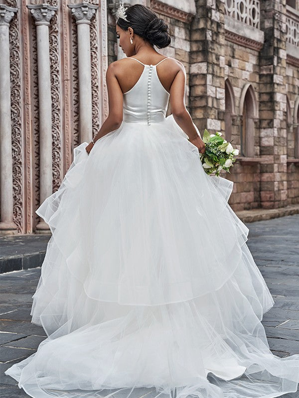 Vestidos de novia de corte A/princesa, tul, tirantes finos, sin mangas, volantes y cola larga
