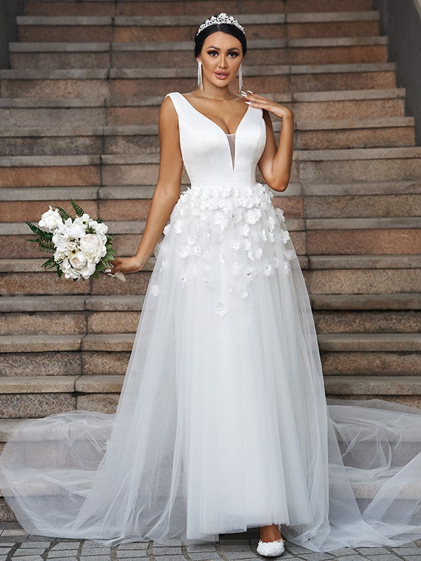 Vestidos de novia de corte A/princesa, con apliques de tul, escote en V, sin mangas y cola larga