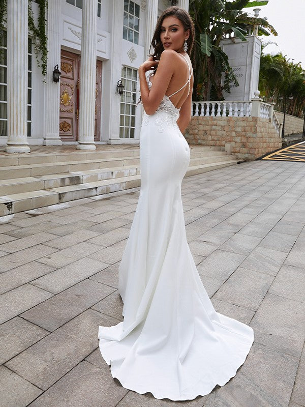 Vestidos de novia con escote en V, sin mangas, de crepé elástico, con cola larga y corte tubo/columna
