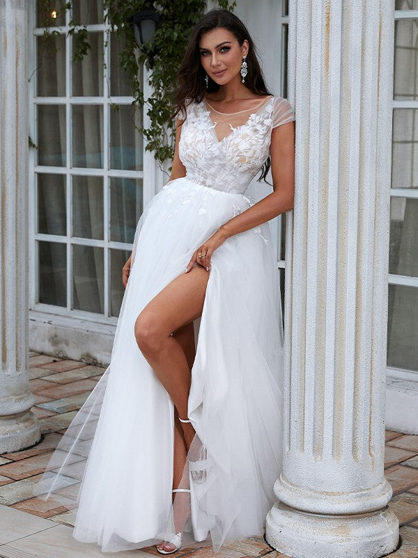 Vestidos de novia de corte A/princesa con apliques de encaje, escote redondo, mangas cortas y cola larga