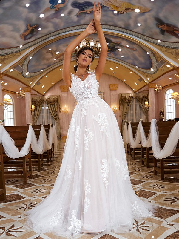 Vestidos de novia de corte A/princesa con apliques de encaje, escote en V, sin mangas y cola larga