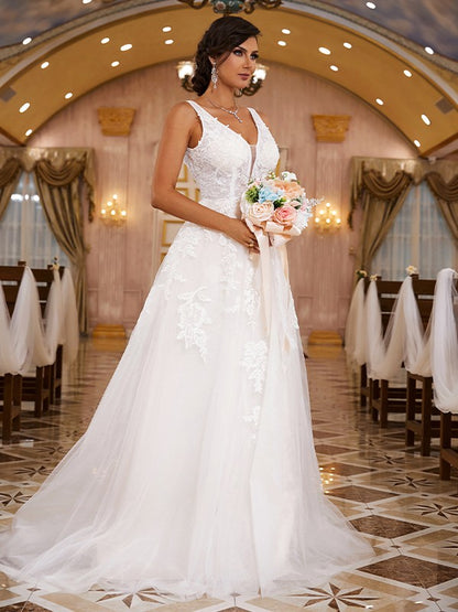 Vestidos de novia de corte A/princesa con apliques de encaje, escote en V, sin mangas y cola larga