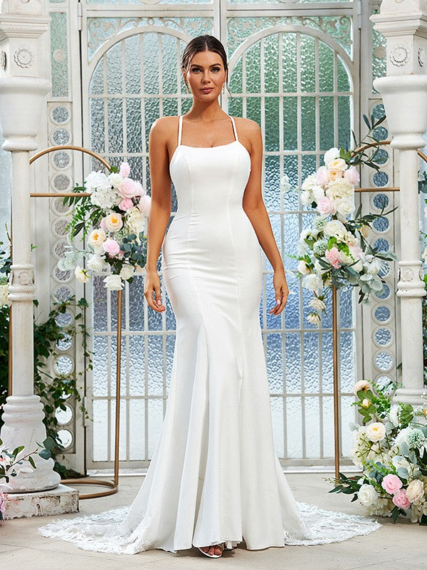 Vestidos de novia con corte tubo/columna, encaje crepé elástico, tirantes finos, sin mangas y cola larga