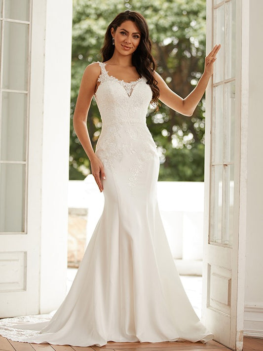 Vestidos de novia con corte tubo/columna, tirantes de encaje crepé elástico, sin mangas y cola de corte