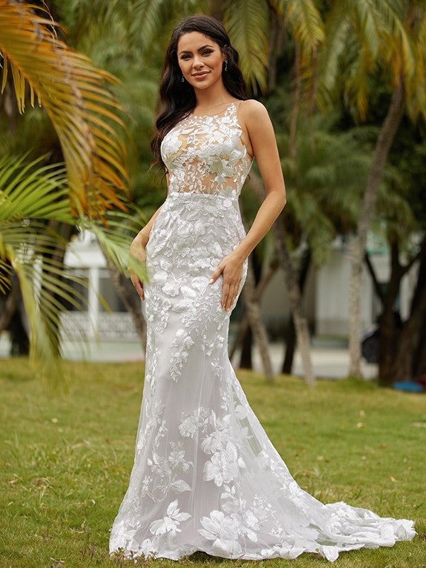 Vestidos de novia con corte tubo/columna, encaje, escote redondo, sin mangas y cola larga