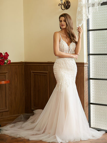 rumpet/Mermaid Tulle Lace V-neck Sleeveless Cathedral Train Wedding Dresses