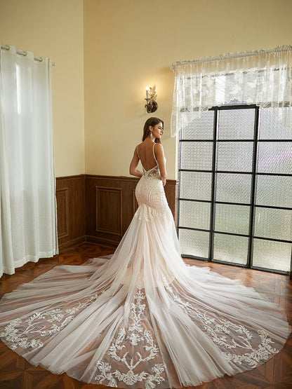 rumpet/Mermaid Tulle Lace V-neck Sleeveless Cathedral Train Wedding Dresses