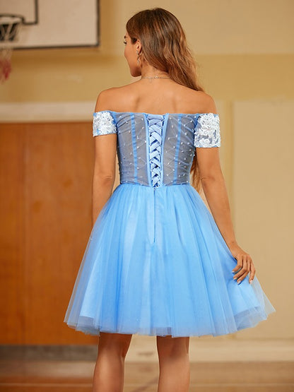 A-Linie/Princess-Linie Tüll Spitze Schulterfrei Kurze Ärmel Kurz/Mini Kleider