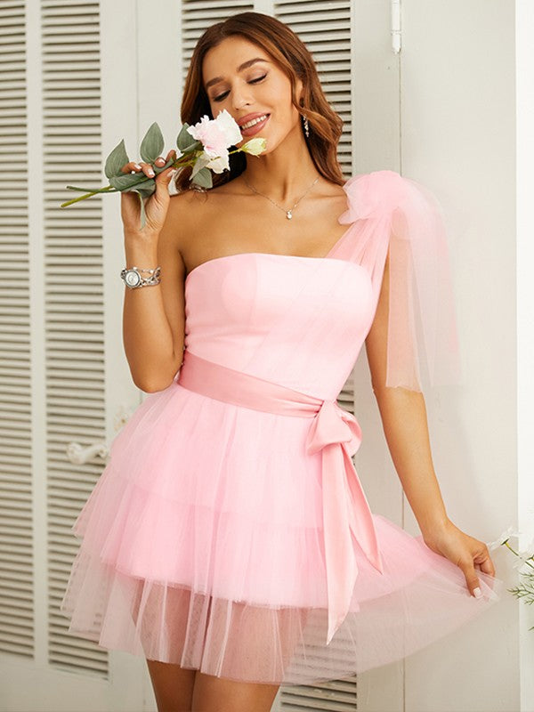 A-Linie/Princess-Linie Tüll Schärpen/Bänder/Gürtel One-Shoulder-Träger Ärmellos Kurz/Mini Kleider