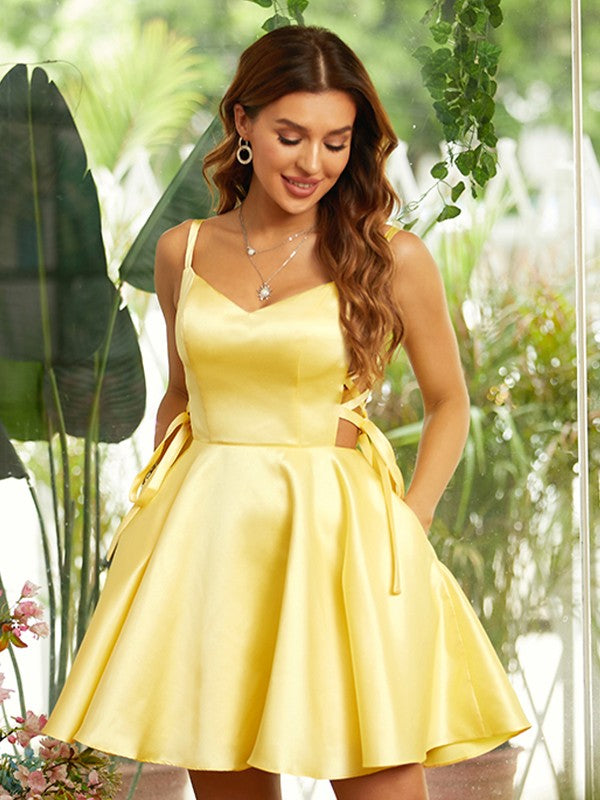 Vestidos cortos/mini de satén con volantes, escote en V, sin mangas, corte A/princesa