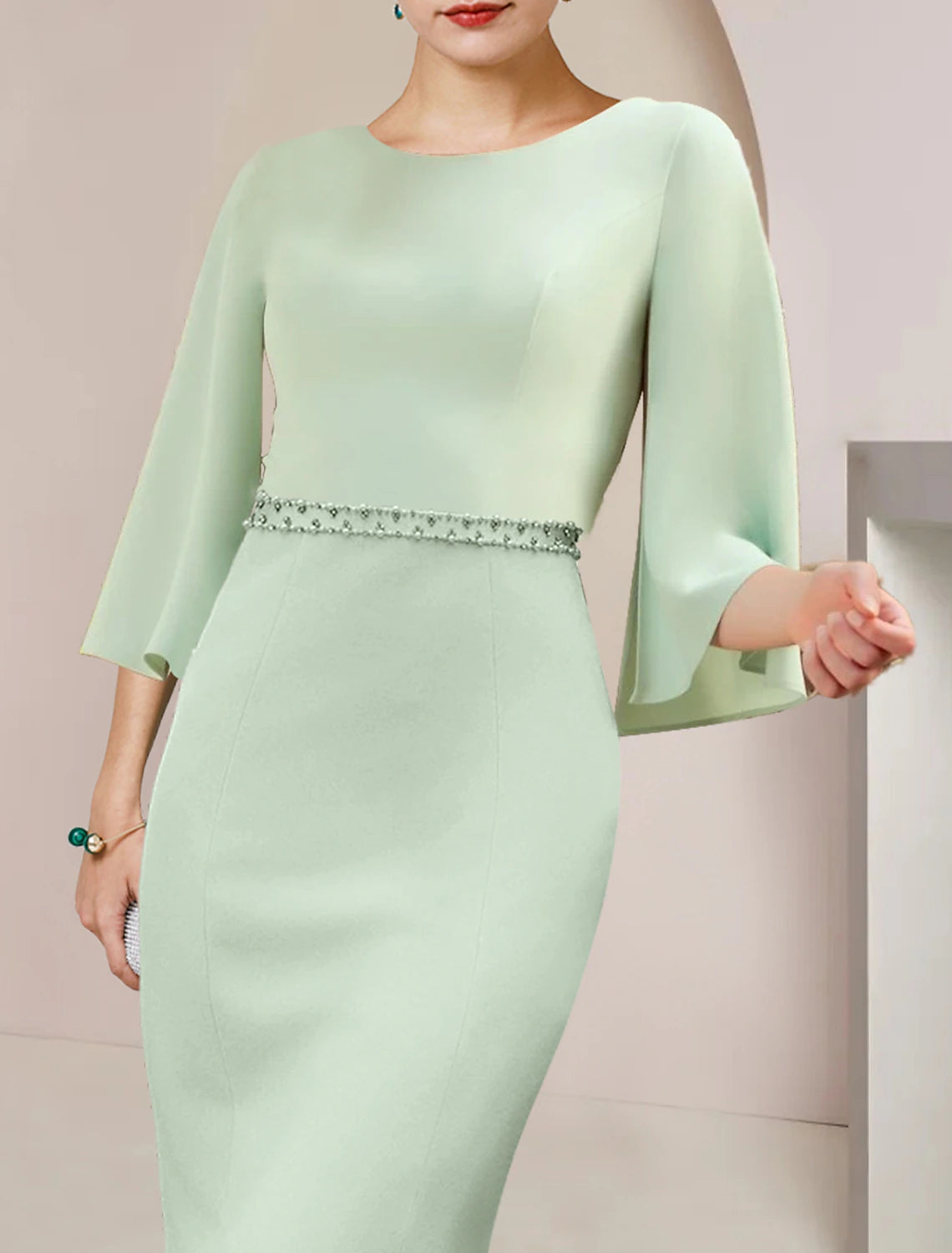 Vestido de sirena/trompeta para madre de la novia, elegante, escote redondo, largo hasta la rodilla, de gasa elástica, manga 3/4 con cuentas