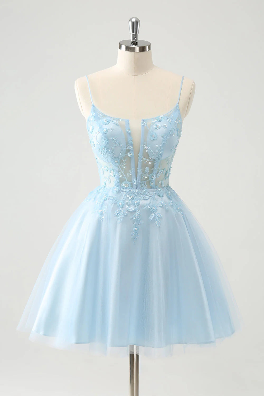 A Line Princess Spaghetti Straps Tulle Short Homecoming Dress with Appliques