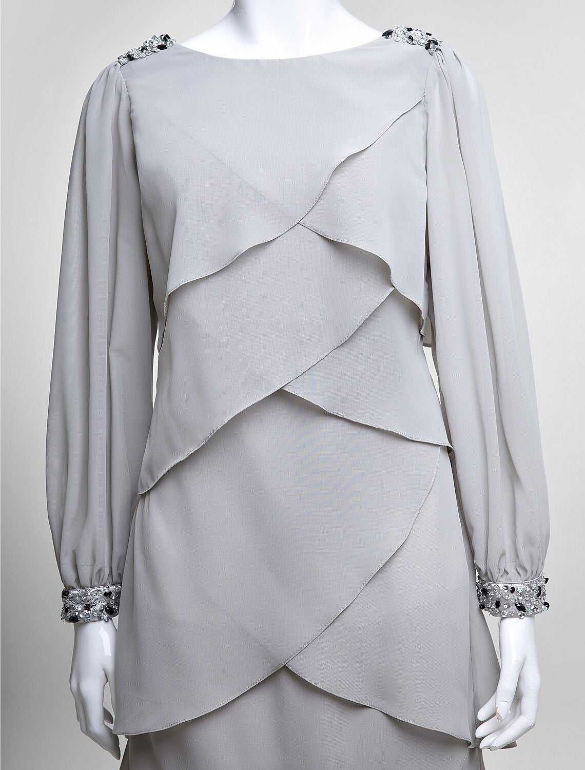 Sheath / Column Mother of the Bride Dress Scoop Neck Knee Length Chiffon Long Sleeve No with Beading