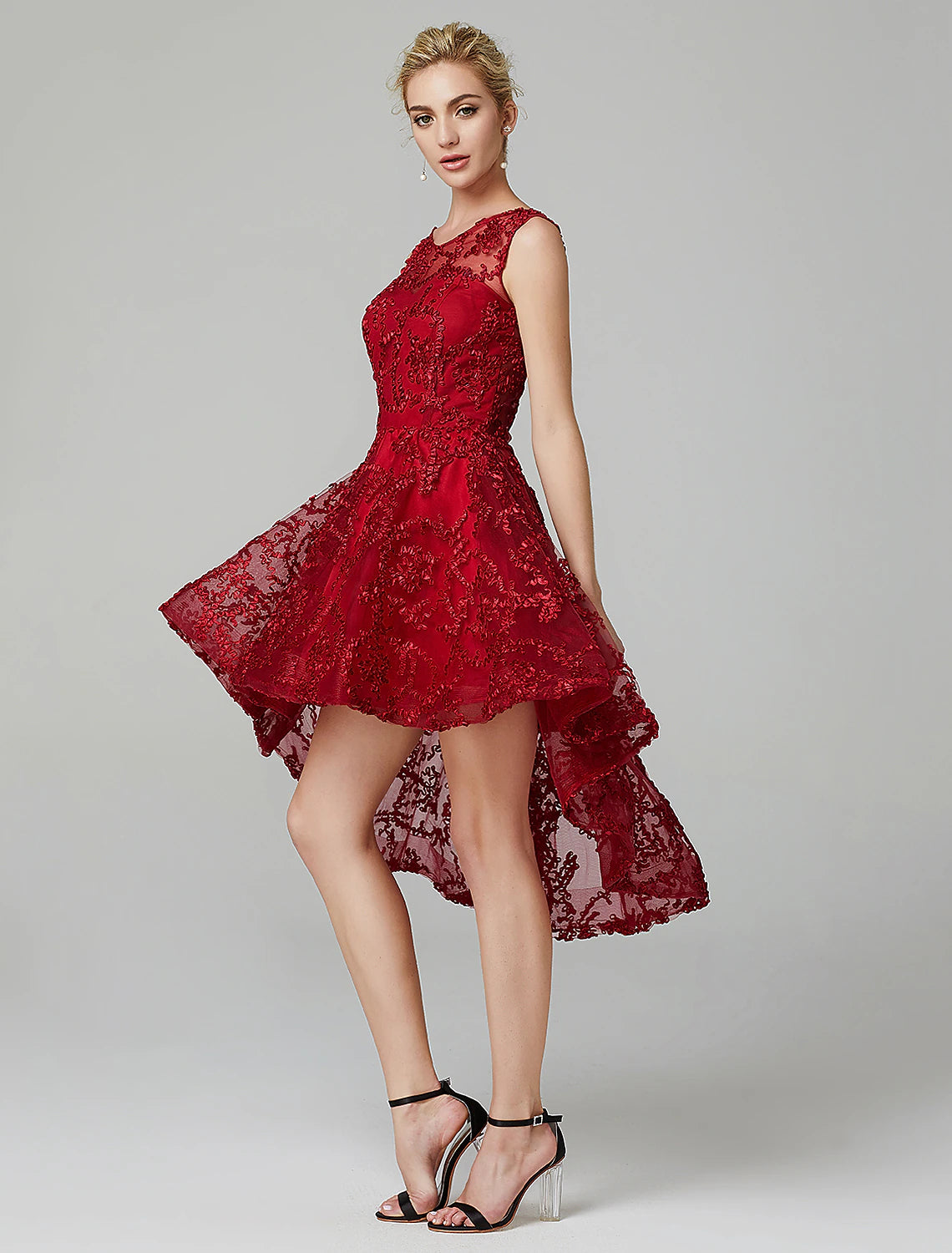 Vestido de fiesta de cóctel con corte A asimétrico, sin mangas, cuello ilusión, tul con apliques