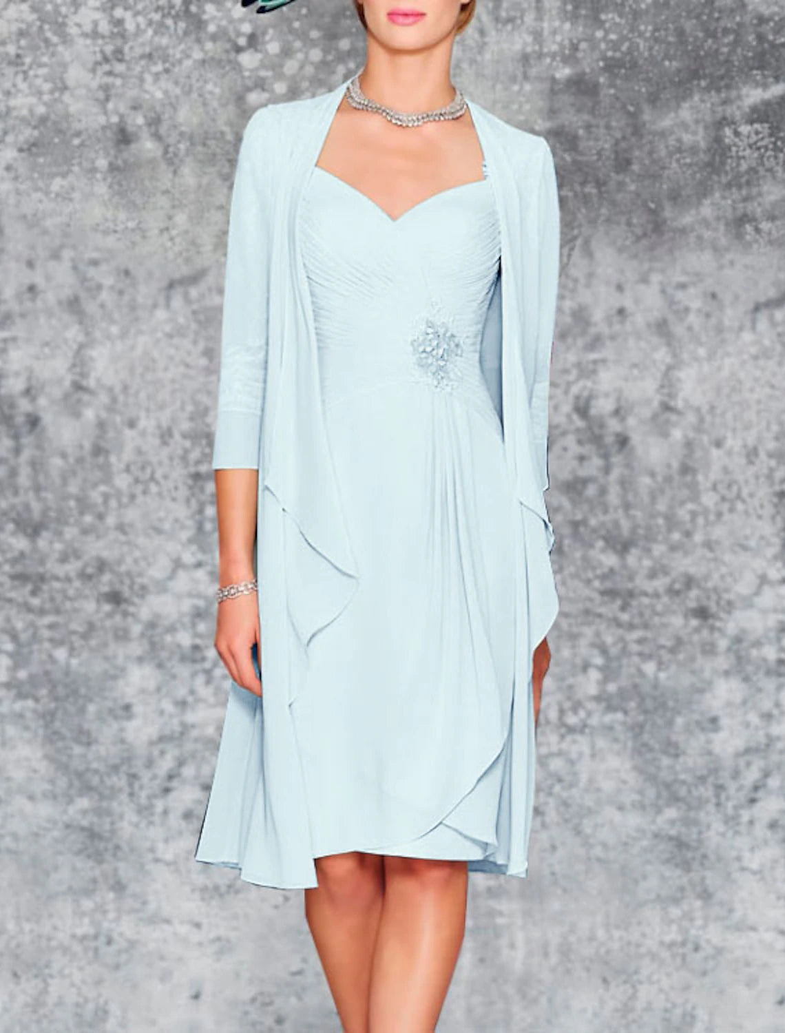 Vestido de dos piezas para madre de la novia, estilo tubo/columna, para invitada de boda, iglesia, elegante, talla grande, escote corazón, largo hasta la rodilla, gasa, encaje, manga 3/4, cruzado incluido, chaqueta, vestidos con pliegues y bordado