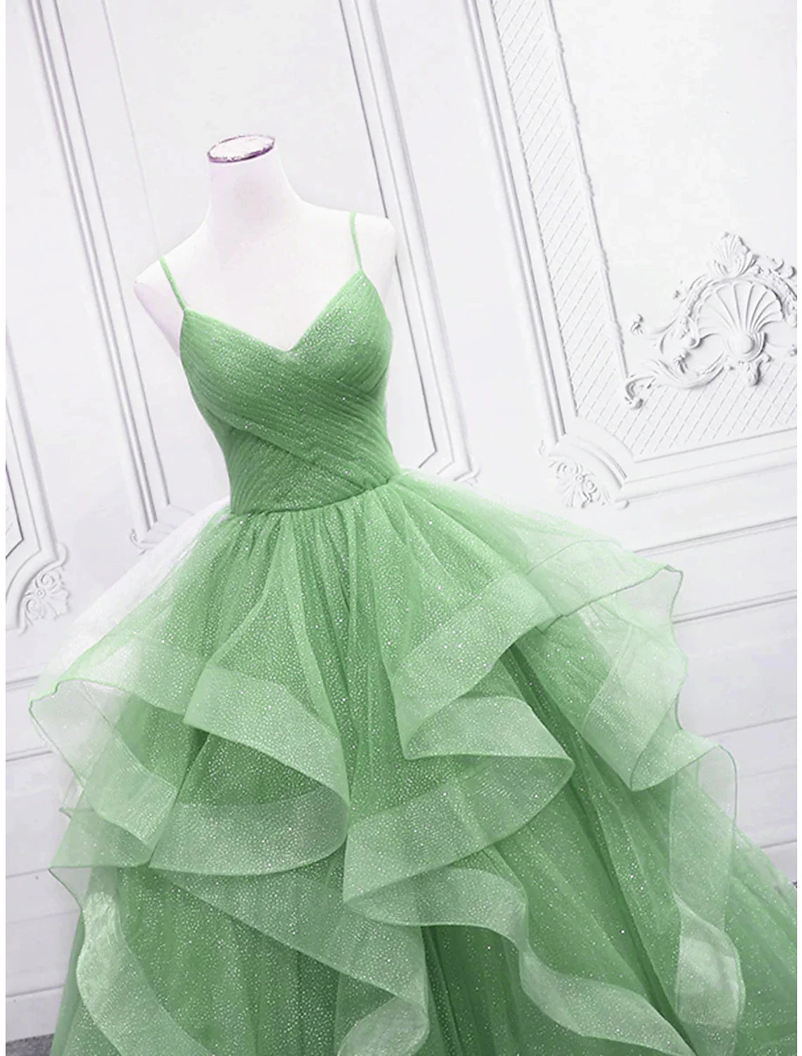 Ballkleid, Ballkleider, glitzerndes Kleid, formell, bodenlang, ärmellos, V-Ausschnitt, Tüll mit glitzernden Rüschen