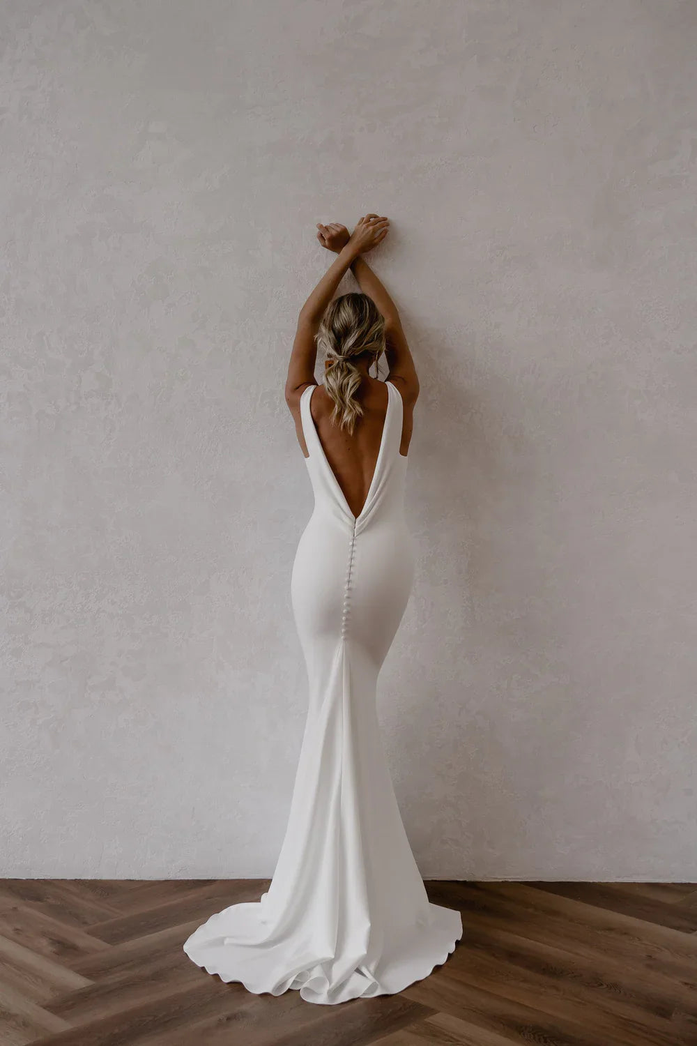 Mermaid Deep V-Neck Backless Wedding Dresses