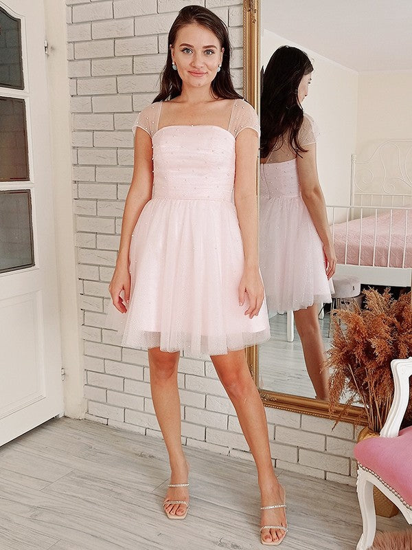 Vestidos cortos/mini de corte A/princesa, de tul, con cuentas, sin tirantes y mangas cortas
