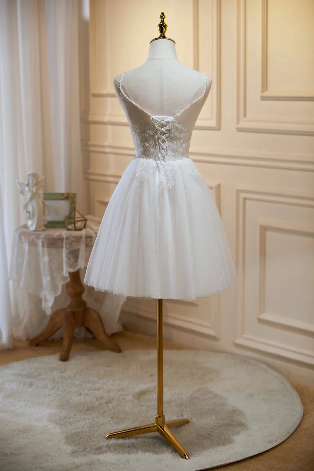 Vestidos de fiesta de princesa de tul con escote en V y tirantes finos