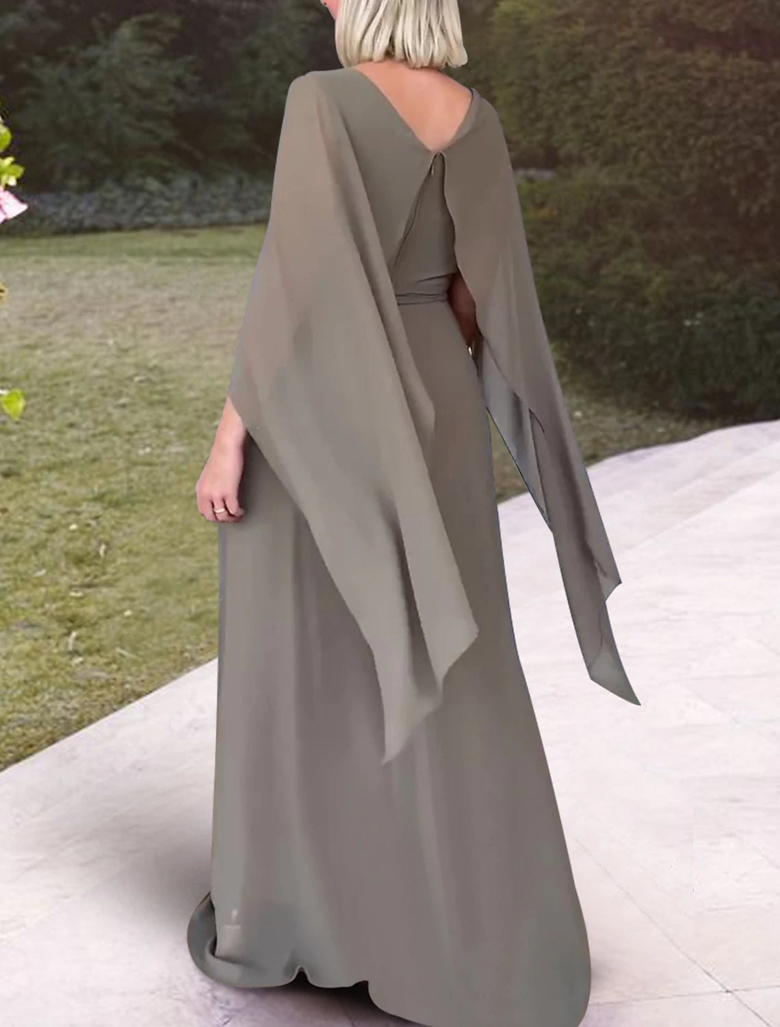 Vestido de madre de la novia con corte tubo/columna, elegante, para invitada de boda, escote redondo, largo hasta el suelo, de gasa, sin mangas y con pliegues.