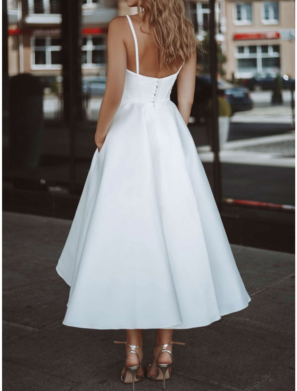 Vestidos de novia sencillos de recepción, vestidos de novia de corte A, escote en V, manga larga, largo hasta la rodilla, vestidos de novia de gasa con pliegues
