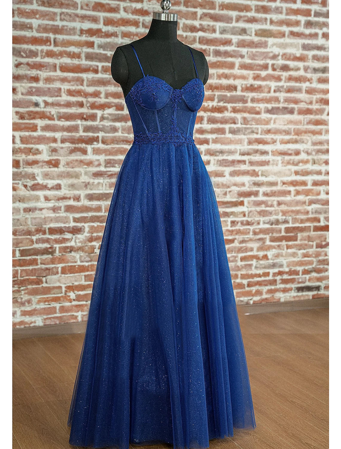 Vestidos de fiesta de corte A, brillantes y con brillo, para graduación, boda, fiesta, largo hasta el suelo, sin mangas, escote corazón, tul, espalda descubierta, con pliegues y apliques