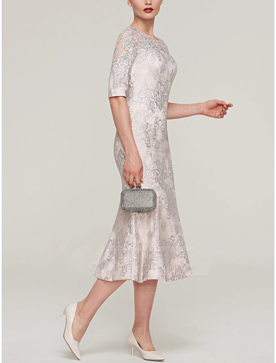 Vestido de sirena/trompeta para madre de la novia, elegante, estilo invitada de boda, escote joya, largo hasta la rodilla, satén elástico, imitación seda, media manga con pliegues de encaje.