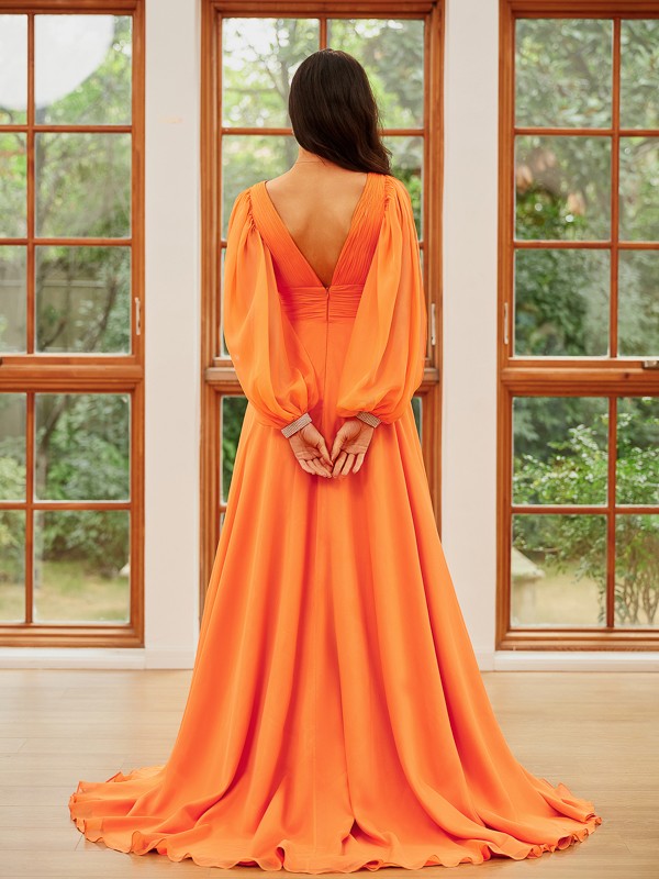 A-Linie/Princess-Linie 30D Chiffon Rüschen V-Ausschnitt Lange Ärmel Sweep/Pinsel zug Kleider
