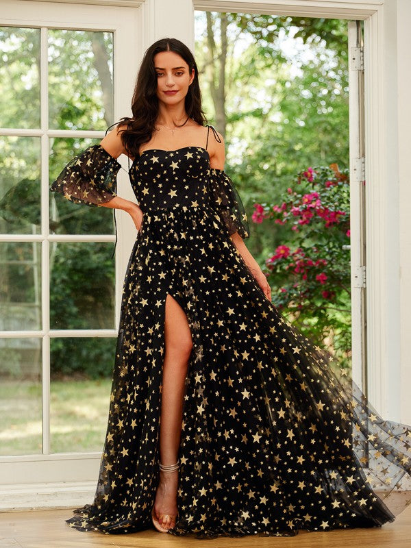 A-Line/Princess Lace Spaghetti Straps Short Sleeves Court Train Dresses