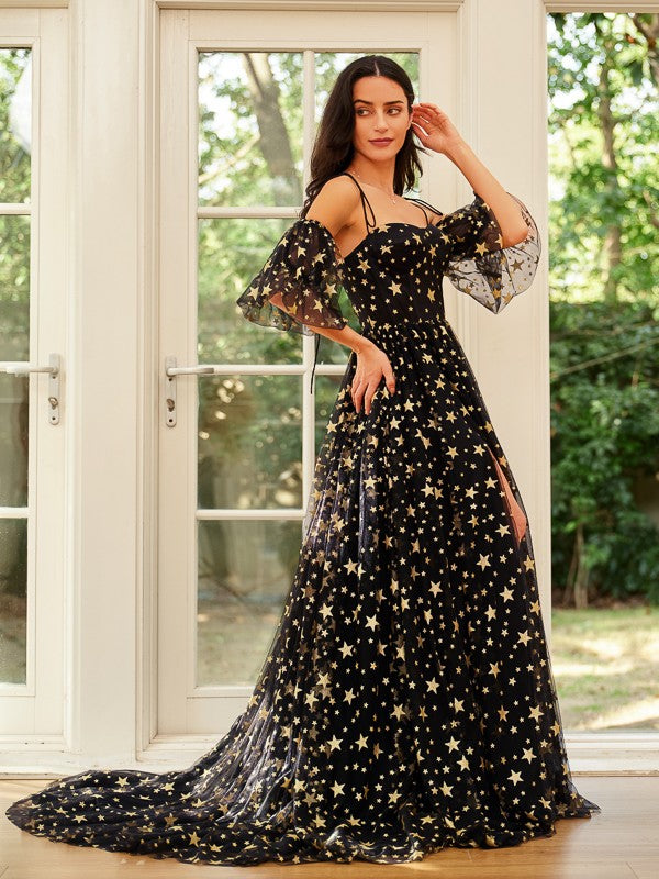 A-Line/Princess Lace Spaghetti Straps Short Sleeves Court Train Dresses