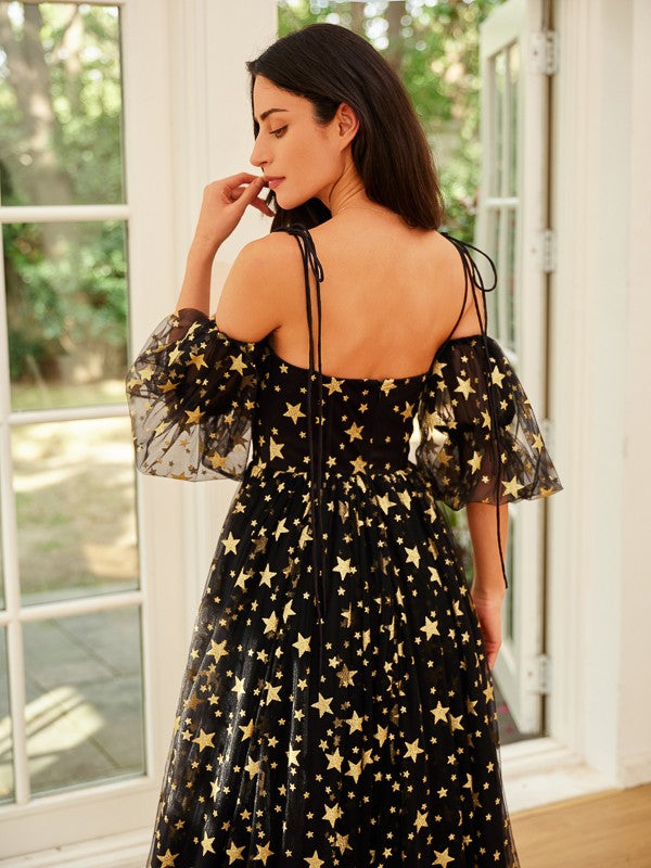 A-Line/Princess Lace Spaghetti Straps Short Sleeves Court Train Dresses