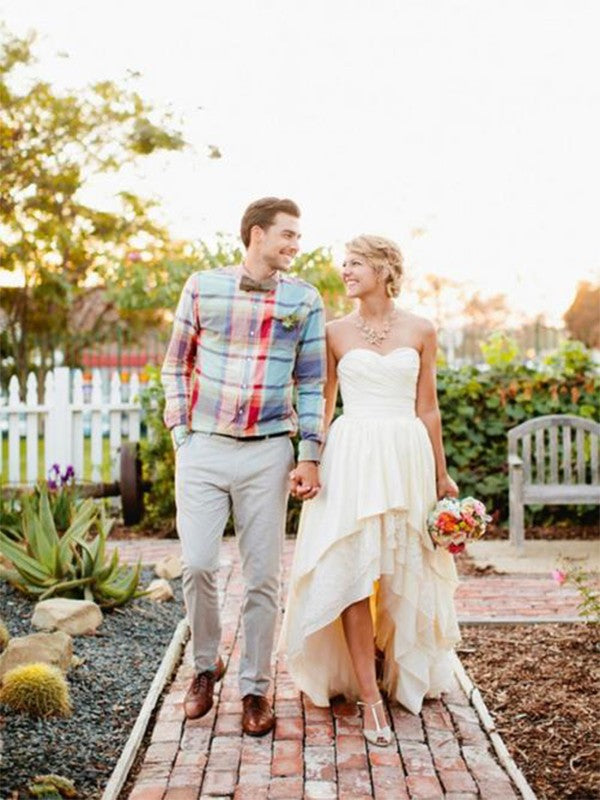 Vestidos de novia asimétricos de corte A/princesa, de gasa, con volantes y escote corazón, sin mangas