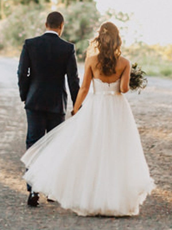 Vestidos de novia de corte A/princesa, escote corazón, tul fruncido, sin mangas, hasta el suelo