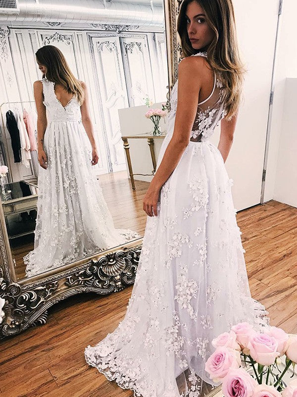 Vestidos de novia de corte A/princesa, escote en V, apliques de organza, sin mangas y con cola larga