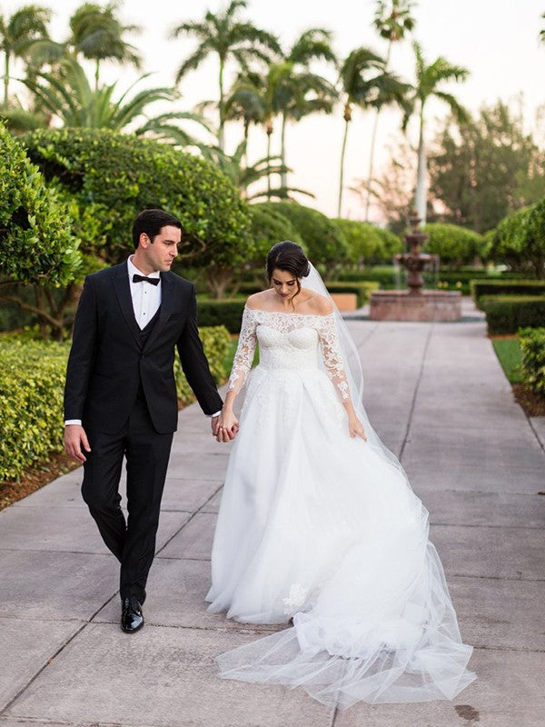 Vestidos de novia de corte A/princesa, con tul, encaje, hombros descubiertos, mangas largas y cola larga