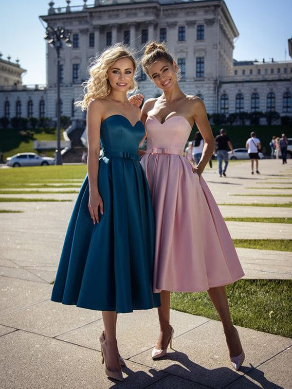 Vestidos de fiesta de satén con lazo, escote corazón, sin mangas, corte A/princesa, hasta la rodilla