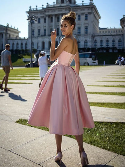 Vestidos de fiesta de satén con lazo, escote corazón, sin mangas, corte A/princesa, hasta la rodilla