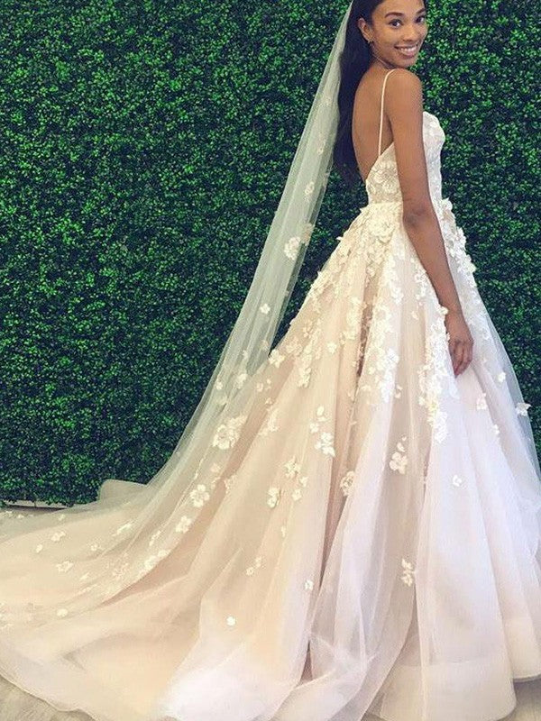Vestidos de novia de corte A/princesa con apliques de tul, tirantes finos, sin mangas y cola de corte