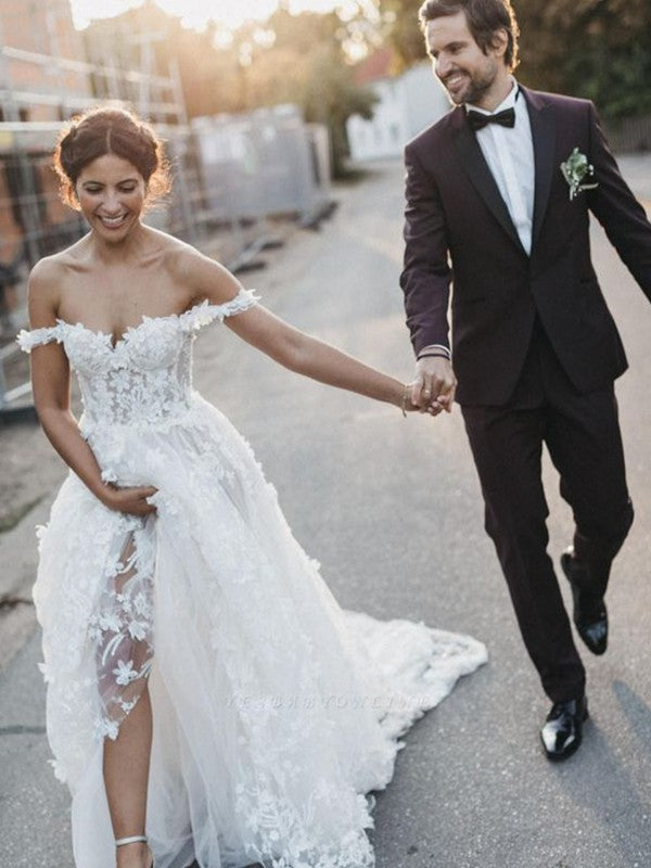 Vestidos de novia de corte A/princesa, sin mangas, con apliques de tul y hombros descubiertos, con cola larga