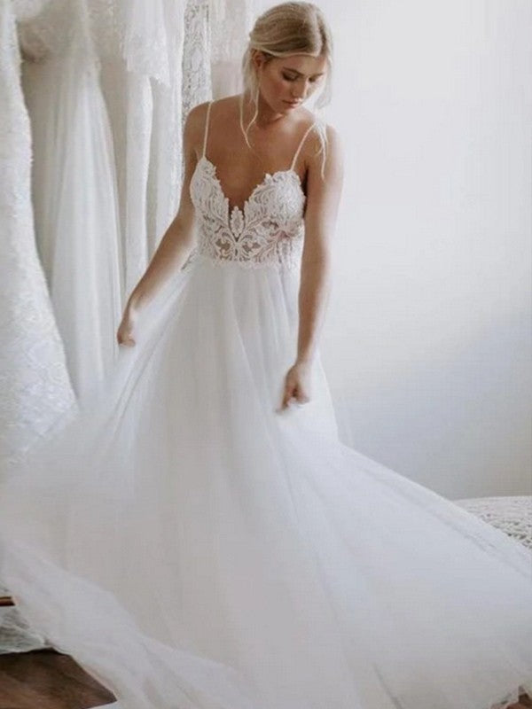 Vestidos de novia de corte A/princesa con apliques de encaje, escote en V, sin mangas y cola larga
