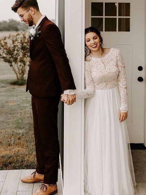 Vestidos de novia de corte A/princesa con encaje, volantes, escote redondo, mangas largas y cola larga