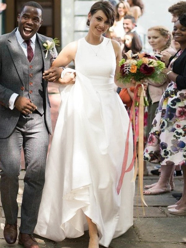 Vestidos de novia de corte A/princesa, de satén, con volantes, escote redondo, sin mangas y cola larga