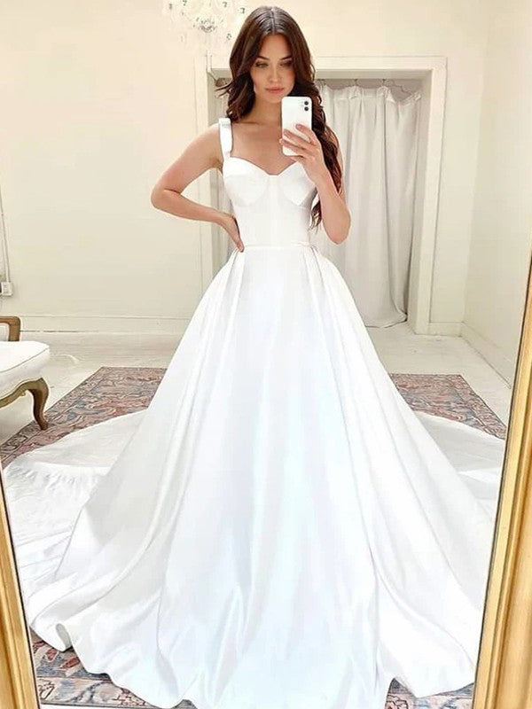 Vestidos de novia de corte A/princesa, de satén, con volantes, tirantes, sin mangas y cola corte
