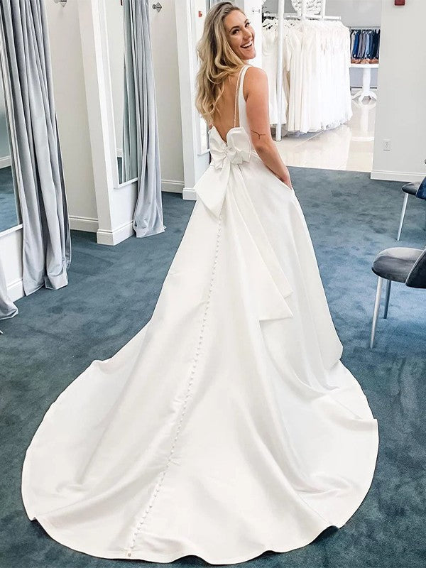 A-Linie/Princess-Linie Satin Schleifen V-Ausschnitt Ärmellos Hof-schleppe Brautkleider