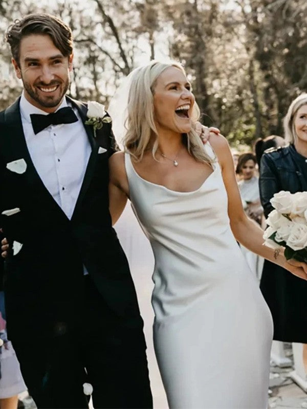 Etui-Linie/Spalte Gewebter Satin Träger Ärmellos Hof-schleppe Brautkleider