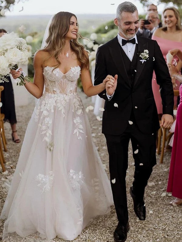 A-Linie/Princess-Linie Tüll Applikationen Herzausschnitt Ärmellos Sweep/Pinsel zug Brautkleider